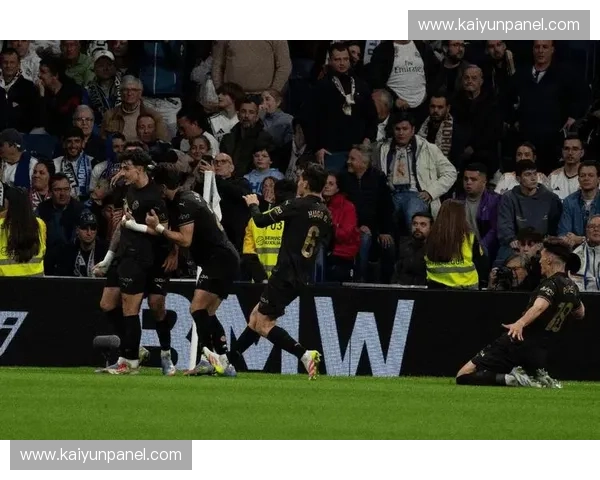 瓦伦西亚主帅科尔伯朗:皇马各条线都很顶级,替补和主力水平不相上下 瓦伦西亚主帅科尔伯朗:皇马各条线都很顶级,替补和主力水平不相上下