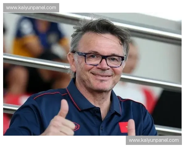 雷恩青训中心连续被法国足协评为全国第一，产出多库、卡马文加等顶级球星